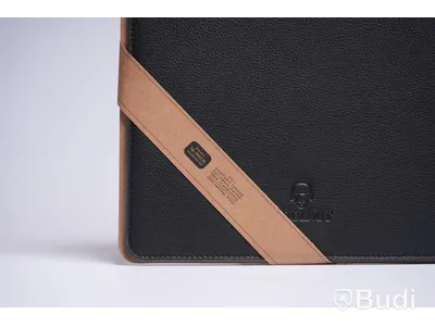 Läderfodral för MACBOOK PRO / WOOLNUT / 16-INCH